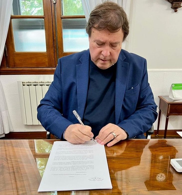El Gobernador de Río Negro envió un proyecto en la legislatura para adherir al RIGI. El Gobernador de Río Negro envió un proyecto en la legislatura para adherir al RIGI.