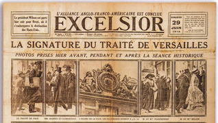El Tratado de Versalles fue el acuerdo de paz que puso fin oficialmente a la Primera Guerra Mundial en 1919. El Tratado de Versalles fue el acuerdo de paz que puso fin oficialmente a la Primera Guerra Mundial en 1919.