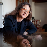 Lucrecia Martel presenta Nuestra Tierra, un documental como símbolo de resistencia de una comunidad indígena. Lucrecia Martel presenta Nuestra Tierra, un documental como símbolo de resistencia de una comunidad indígena.