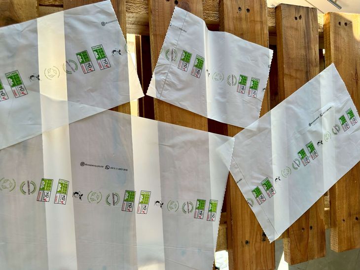 Las bolsas compostables cuentan con el aval de certificaciones internacionales.