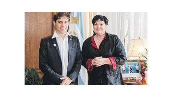 ámbito.com | En su último día en Washington, donde participó de la Asamblea de Primavera del FMI, Axel Kicillof se reunió con Sharan Burrow, secretaria general de la Conferencia Sindical Internacional. Previamente se encontró con los abogados de CGS&H y definieron  lo
