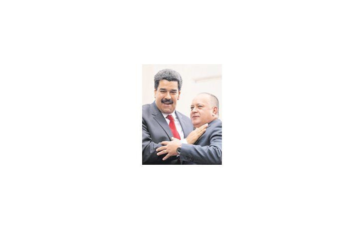 ámbito.com | Nicolás Maduro y Diosdado Cabello, los hombres más poderosos del chavismo en ausencia del presidente venezolano, buscan sellar una forzada convivencia. No termina de aclararse cómo será la transición a tres días de la fecha prevista para la jura de Hugo C