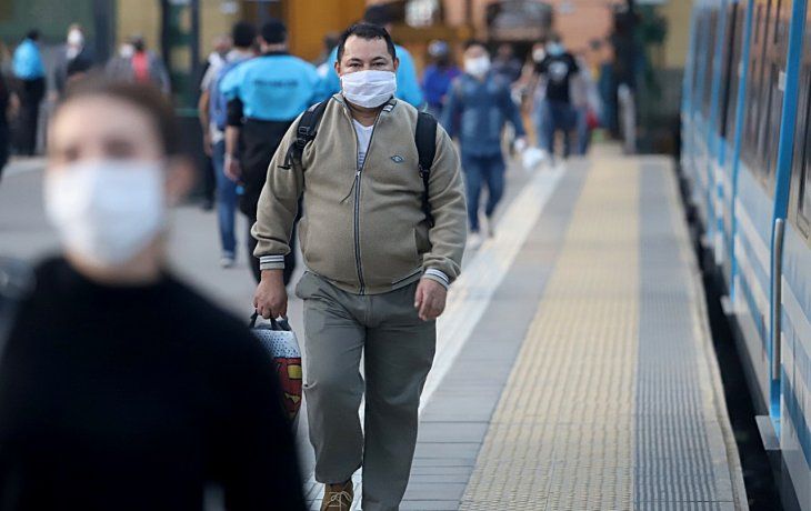 El presidente&nbsp;Alberto Fernández&nbsp;anunció este viernes por la noche la&nbsp;extensión de la&nbsp;cuarentena&nbsp;por 15 días más&nbsp;y el pase a la fase 4 de gran parte del país, excepto el área metropolitana (AMBA).