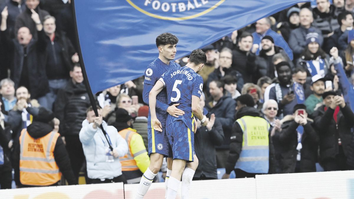Two American fortunes fight to buy Chelsea