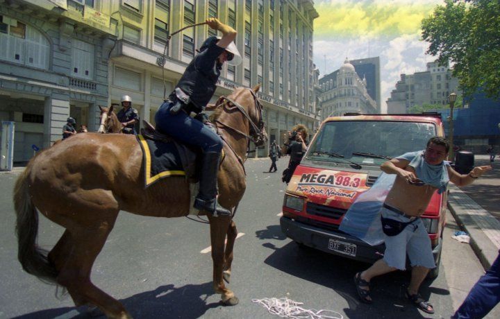 Ámbito expone sus archivos de 2001