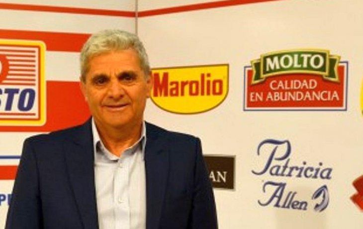 El dueño de Maxiconsumo, Víctor Fera, aseguró que un empresario sin gente que pueda gastar, no puede vender y puso paños fríos a la reforma laboral.