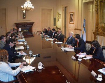 Manzur encabezó una reunión de gabinete en Casa Rosada.