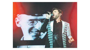 El legendario grupo británico vino a presentar nuevo disco, pero sin dudas, el mayor interés de la gente, y así quedó demostrado en el coro y el baile multitudinario, estuvo en los viejos hits.
