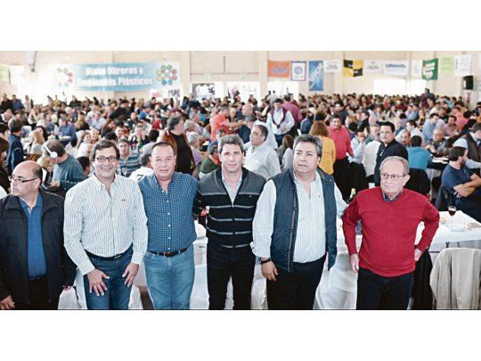 Unidos. El gobernador de San Juan, Sergio Uñac, apuesta a repetir la fórmula de convocar a todos los sectores PJ de cara a 2019.