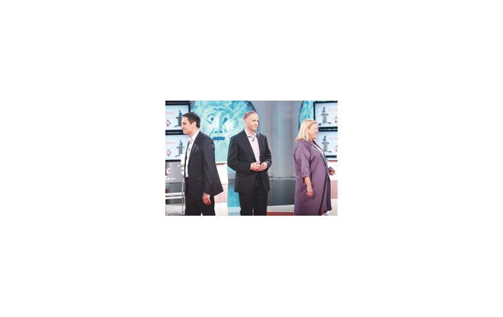Los candidatos a diputados nacionales por la Ciudad de Buenos Aires, Juan Cabandié, Sergio Bergman y Elisa Carrió, ayer en la grabación de un debate televisivo de campaña.