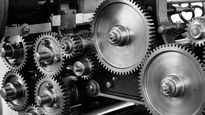 El núcleo industrial creció 1,5%, pero los automotores y cables volvieron a presionar a la baja.