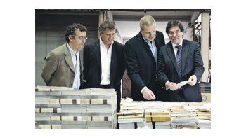 El ministro de Educación fiscalizó la salida desde Barracas de 2.500.000 libros hacia escuelas de todo el país y reiteró la necesidad de más días de clases en 2012.