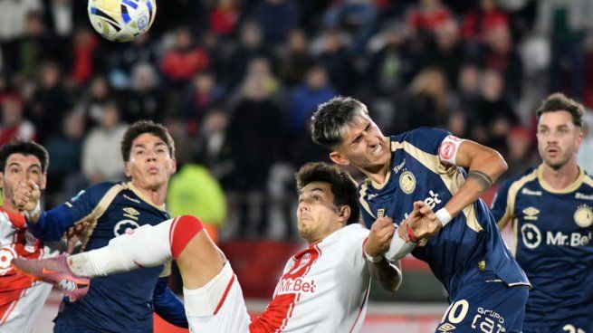 Argentinos Juniors venció a Huracán y dejó la clasificación a playoffs al rojo vivo
