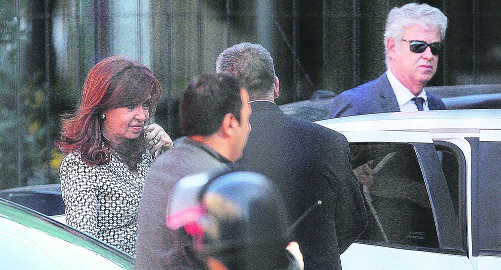Black friday: Gobierno cierra una semana crítica  (foto 2)