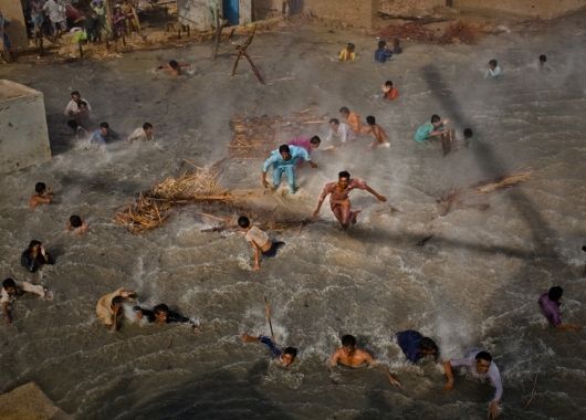 Imagen de mujer afgana, la foto del año (foto 8)
