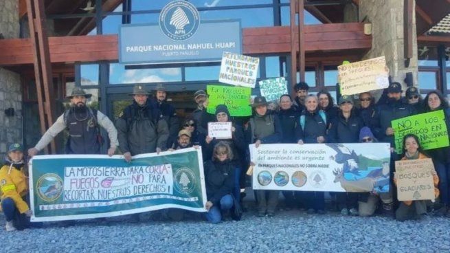 Los trabajadores de Parques Nacionales advirtieron que vienen por los recursos naturales