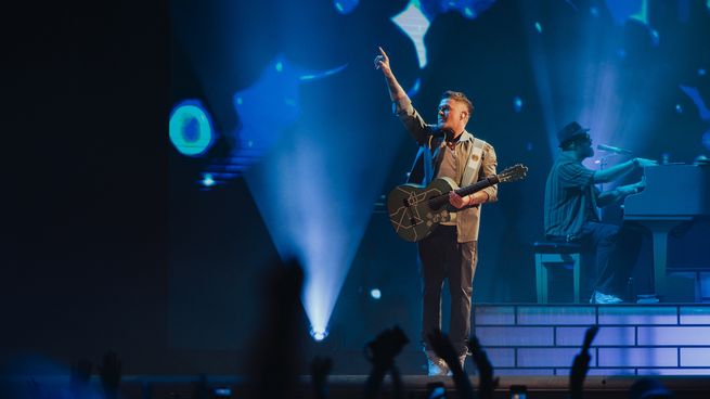 Alejandro Sanz cantó ante un Campo Argentino de Polo colmado en la primera de sus dos noches en Buenos Aires.
