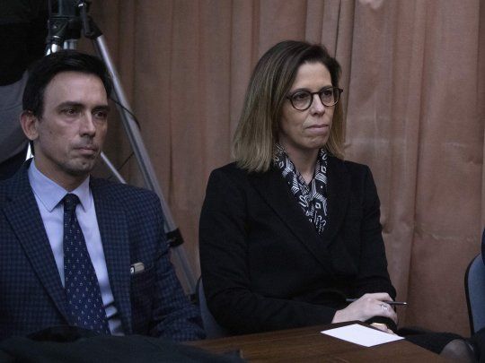 La titular de la Oficina Anticorrupci&oacute;n es investigada por presunto encubrimiento.