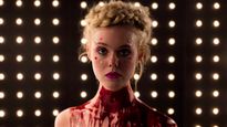 La película tiene una mezcla de las escenas más grotescas y más prolijas del catálogo de Prime Video.