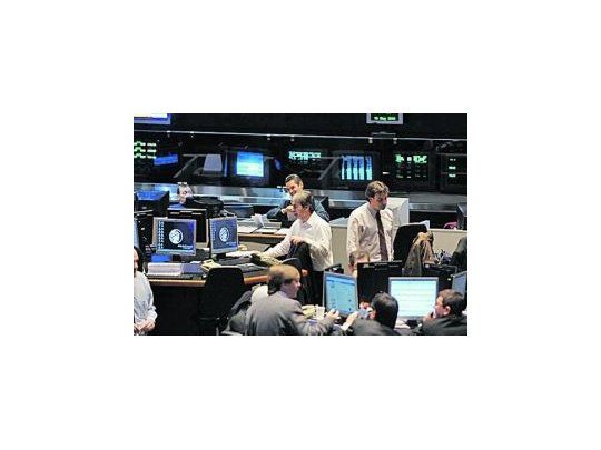 Los bonos cayeron 3,2% y la bolsa porteña 3,1%