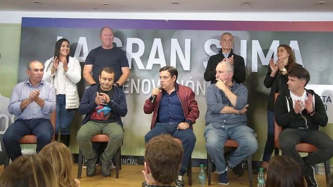 MIsiones. Los líderes del Frente Renovador de la Concordia celebraron el triungo en las urnas. 