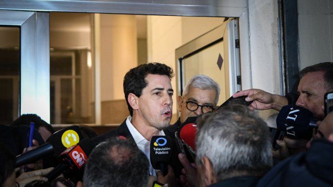 Wado de Pedro, al salir de la UIA.