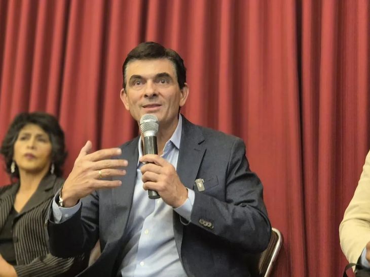 El reto inmediato de Paz es garantizar la financiación externa y aplicar políticas que pueden ser impopulares. El reto inmediato de Paz es garantizar la financiación externa y aplicar políticas que pueden ser impopulares.