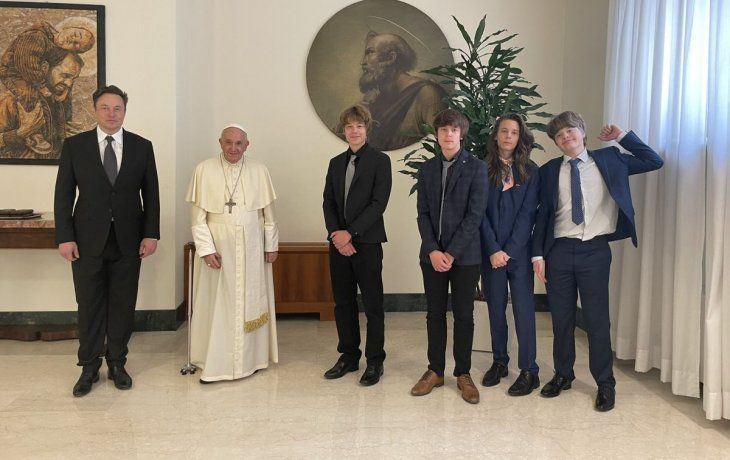 Elon Musk, Francisco y los cuatro hijos del magnate.&nbsp;