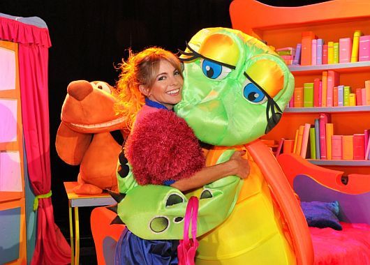 El reino de María Elena Walsh se presenta sábados y domingos a las 17 en el teatro Premier