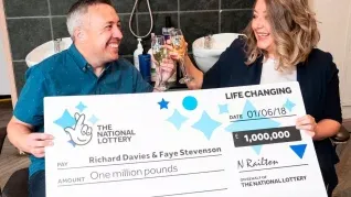 Tuvieron una suerte que desafío a los estudios, debido a la improbabilidad de la situación. Tuvieron una suerte que desafío a los estudios, debido a la improbabilidad de la situación.