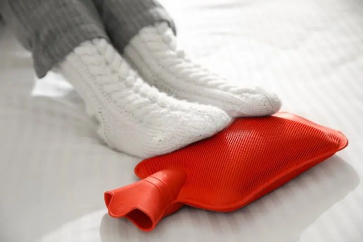 Wool stockings, hot water bag, the perfect combination. Wool stockings, hot water bag, the perfect combination.