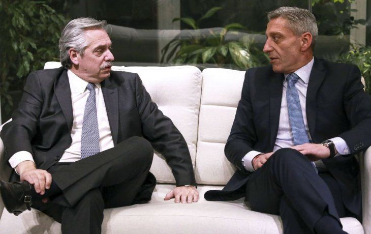 Mariano Arcioni no logr&oacute; reunirse en Buenos Aires con Alberto Fern&aacute;ndez. A cambio mantuvo un encuentro con Mart&iacute;n Guzm&aacute;n, quien puso una serie de condiciones para avanzar en alg&uacute;n tipo de ayuda financiera.