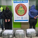 El operativo dejó un saldo de dos detenidas. El operativo dejó un saldo de dos detenidas.