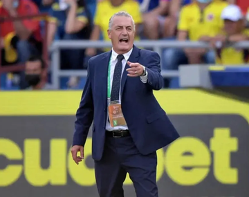 Se fue. Gustavo Alfaro dejó de ser el entrenador de la selección de Ecuador. 