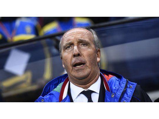 La crisis de Italia se cobró su primera víctima: echaron al técnico