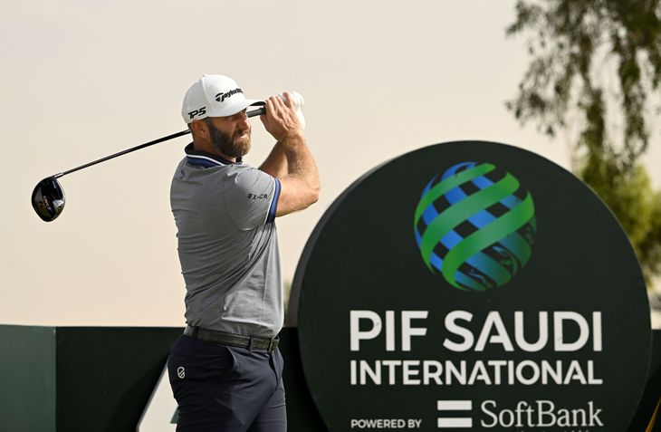 LIV Golf inició movimientos estratégicos para captar capital después de que el Fondo de Inversión Pública (PIF) de Arabia Saudí anunciase que cesará su apoyo económico a fines de este año. LIV Golf inició movimientos estratégicos para captar capital después de que el Fondo de Inversión Pública (PIF) de Arabia Saudí anunciase que cesará su apoyo económico a fines de este año.