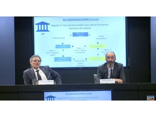 El Gobierno se mete en la pelea por las comisiones de tarjetas de crédito