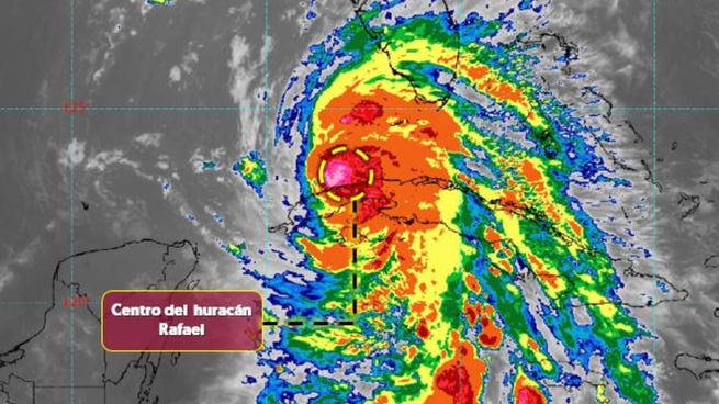 El Huracán Rafael podría acercarse a las costas de Tamaulipas y provocar lluvias fuertes, según el SMN.