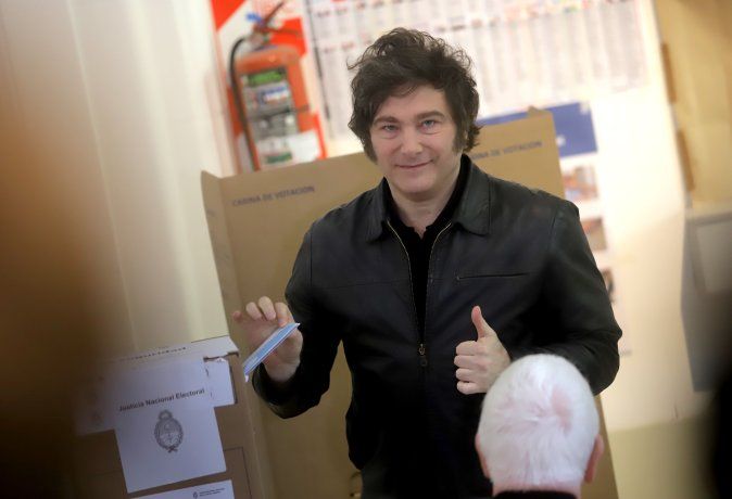 Triunfo arrollador de La Libertad Avanza en las elecciones legislativas nacionales de octubre. Triunfo arrollador de La Libertad Avanza en las elecciones legislativas nacionales de octubre.