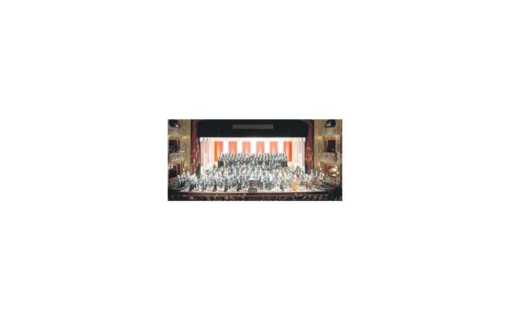 La monumental obra sinfónico-coral de Benjamin Britten tuvo una impecable versión en el Teatro Colón, dirigida por Guillermo Scarabino.