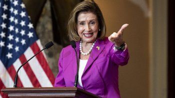 Nancy Pelosi apuesta fuerte por una empresa de IA.