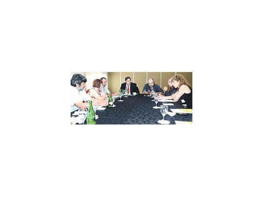 El anuncio llegó durante una reunión entre los ministros de Salud, Alejandro Collia, y de Seguridad, Alejandro Granados, con representantes de la Asociación Sindical de Profesionales de la Salud bonaerense.