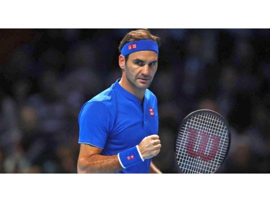 Roger Federer espera rival en el Masters de Londres.
