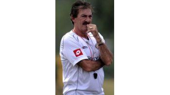 Ricardo La Volpe volverá a dirigir en suelo argentino.