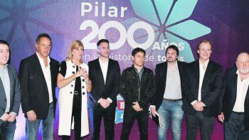 Escenario. Los gobernadores Axel Kicillof y Gustavo Bordet, y la vicegobernadora Alejandra Rodenas, durante el acto por los 200 años de la firma del&nbsp; Tratado del Pilar .