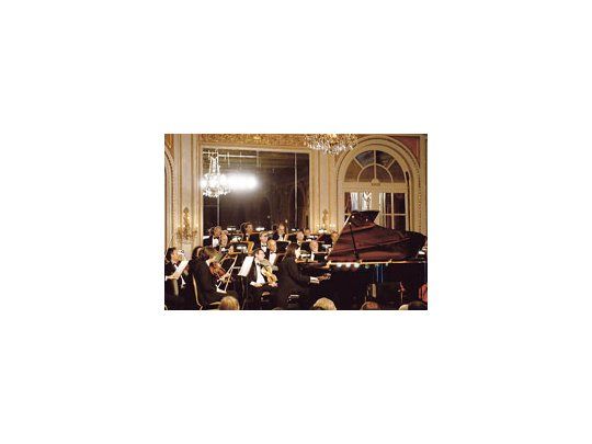 Horacio Lavandera fue solista en el Concierto 21 de Mozart, con Pedro Ignacio Calderón dirigiendo la Orquesta Sinfónica Nacional.