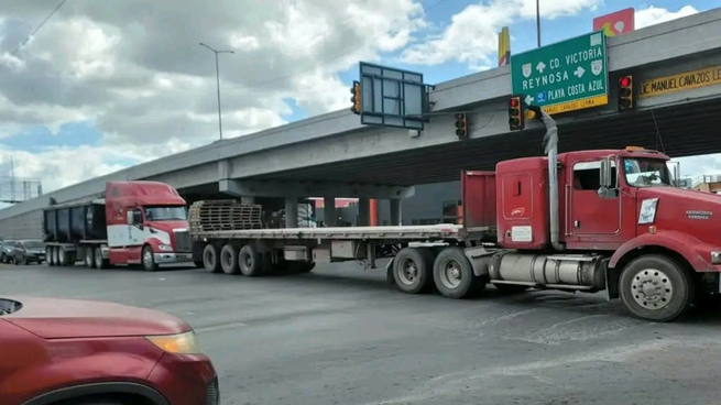 Bloqueos en Tamaulipas: estas son las calles afectadas por camiones incendiados y ponchallantas.&nbsp;