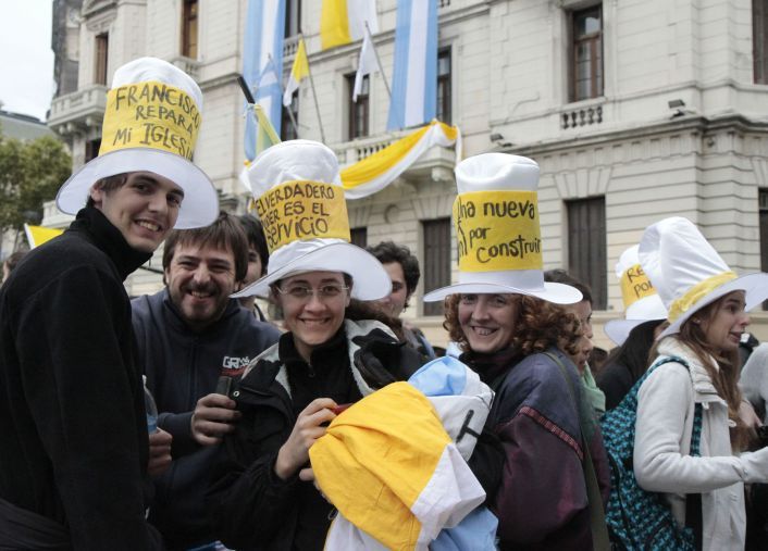 El Papa sorprendió a los fieles en Plaza de Mayo con un llamado (foto 11)