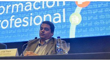 El ministro destacó además el debut de la Mesa de Diálogo Social: “Es una novedad en Argentina que nos sentemos el Gobierno, empresarios y sindicatos todos juntos”.