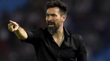 Eduardo Domínguez se fue de Colón y ya lo pretenden Independiente y Boca.